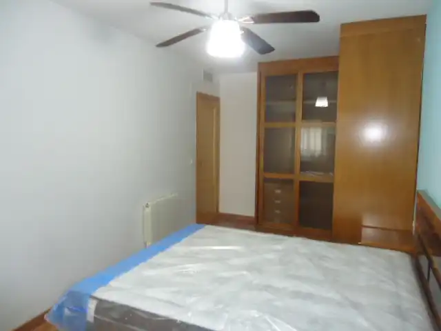 Schlafzimmer von Wohnungen zur Miete in Armilla mit Heizung und Möbliert