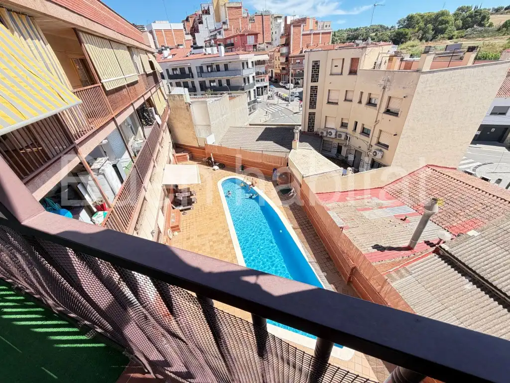 Àtic amb terrassa en venda a Avenida Estatut, imagen 2