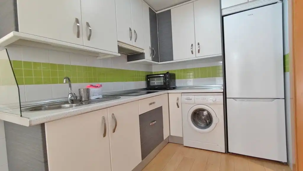 Kitchen of Flat for rent in Granada  with Air Conditioner, Heating and Furnished