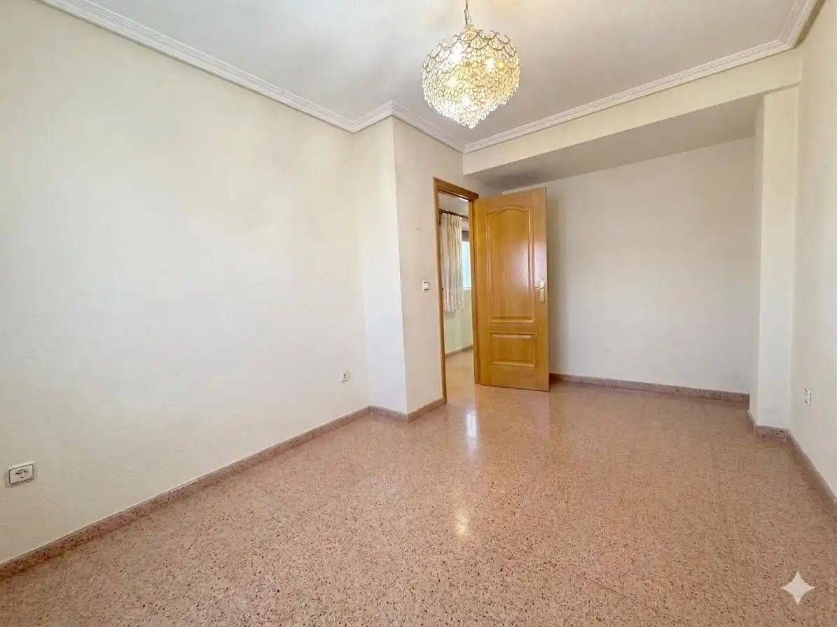 Habitación de Ático en venta en Alicante / Alacant con Aire acondicionado