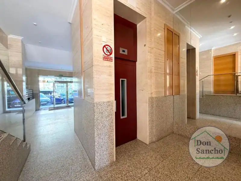 Piso con ascensor en venta en Centro, imagen 4