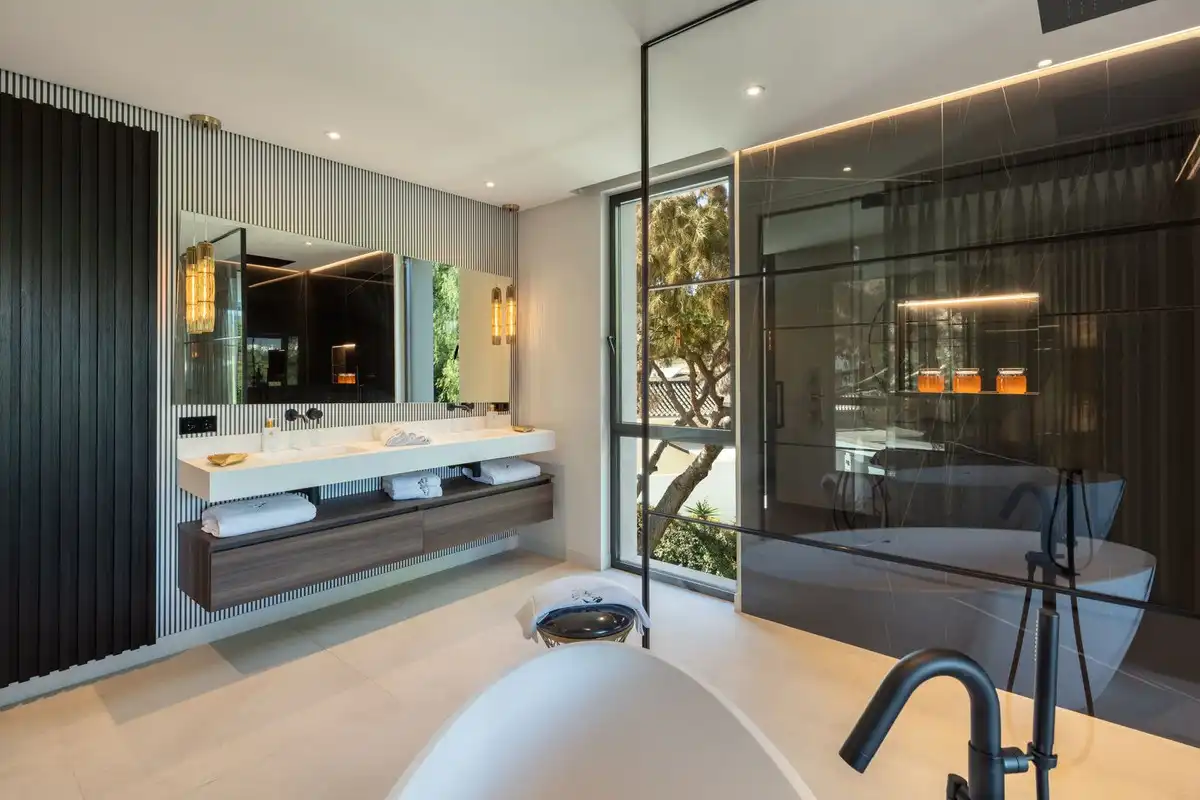 Chalet con piscina en venta en Nueva Andalucía, imagen 8