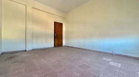 ¡Se vende piso de 5 habitaciones con trastero en Algemesí!