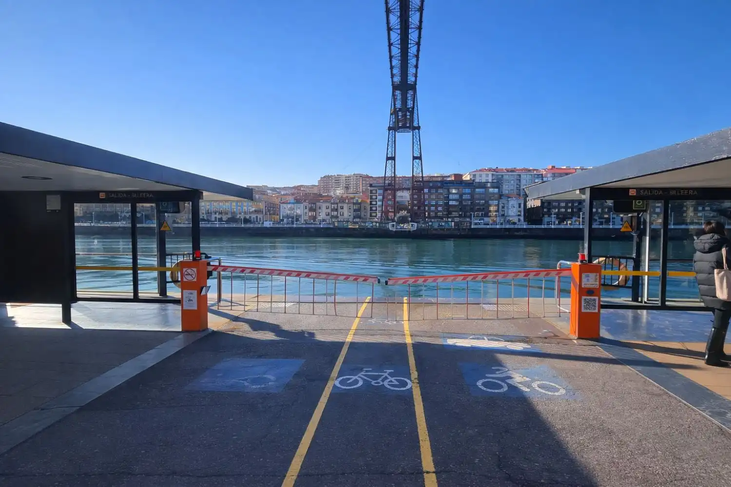 Aparcament de Pis en venda en Getxo  amb Calefacció, Terrassa i Traster