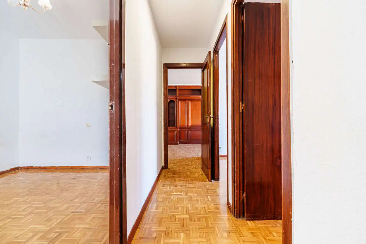 Wohnung zum Verkauf in Madrid mit Heizung, Terrasse und Ofen