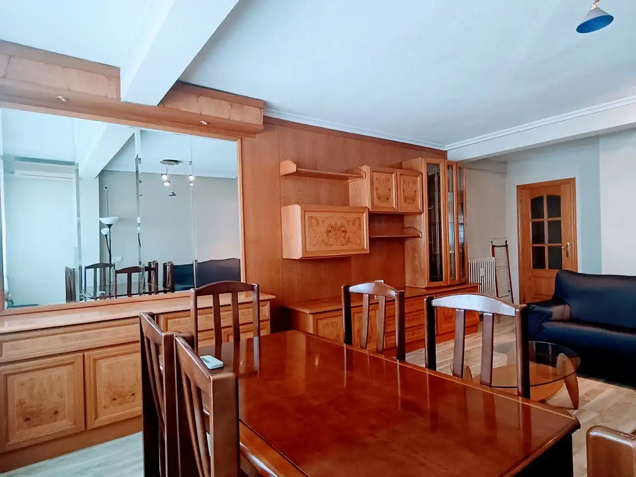 Comedor de Piso de alquiler en Madrid con Aire acondicionado, Calefacción y Amueblado