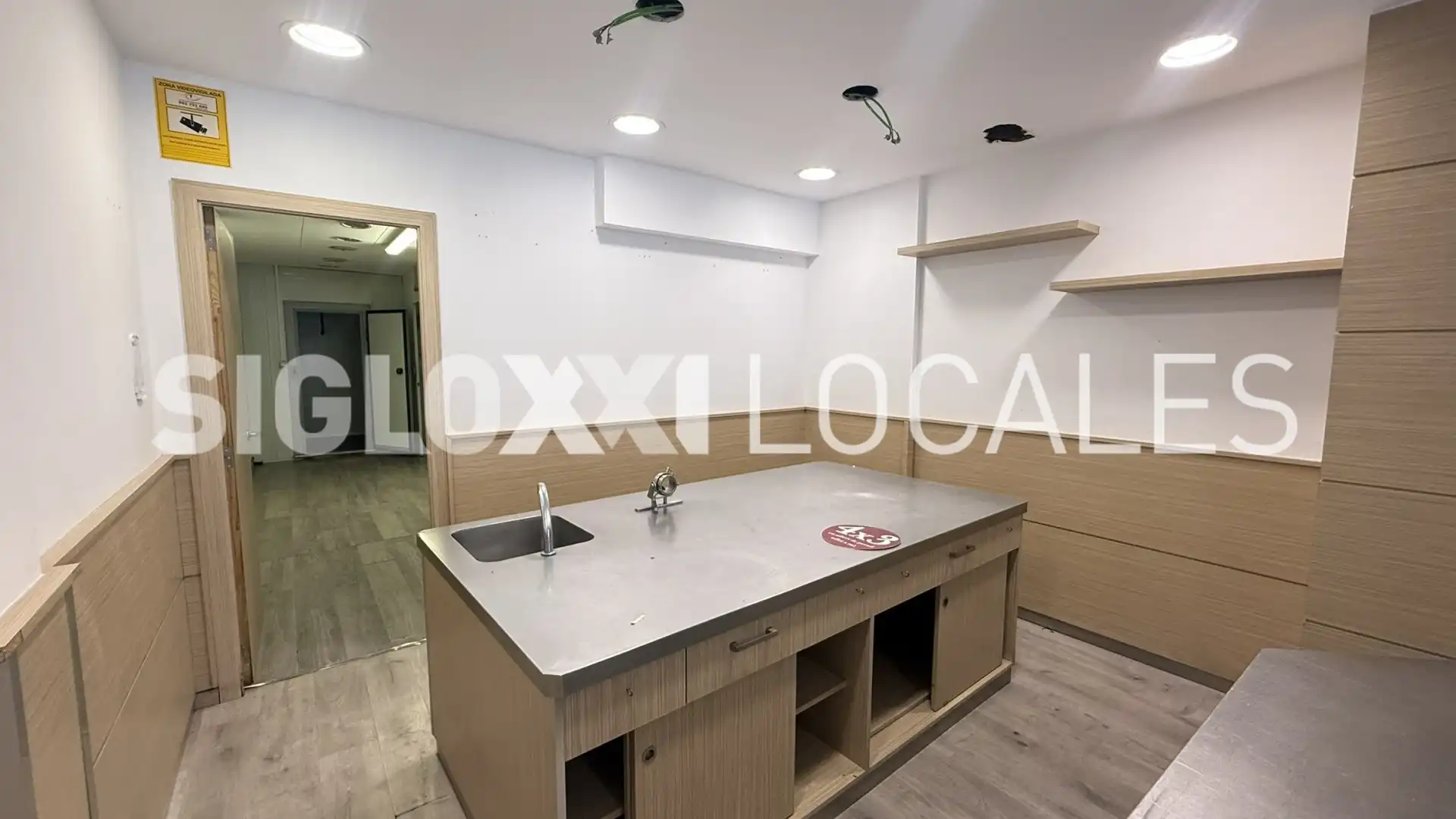 Cocina de Local de alquiler en Barcelona con Aire acondicionado