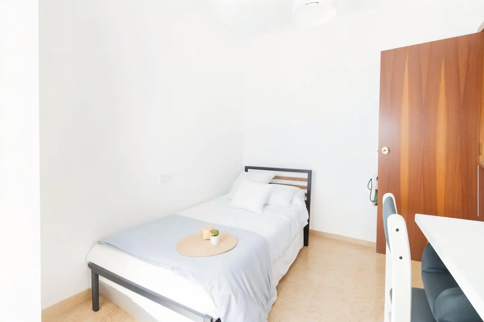Habitación de Piso en venta en Valencia con Aire acondicionado, Trastero y Balcón