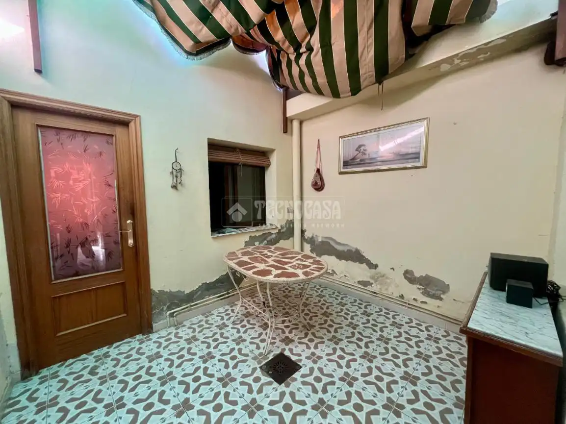Detached homes for sale in Valdepeñas  with Air Conditioner, Heating and Terrace