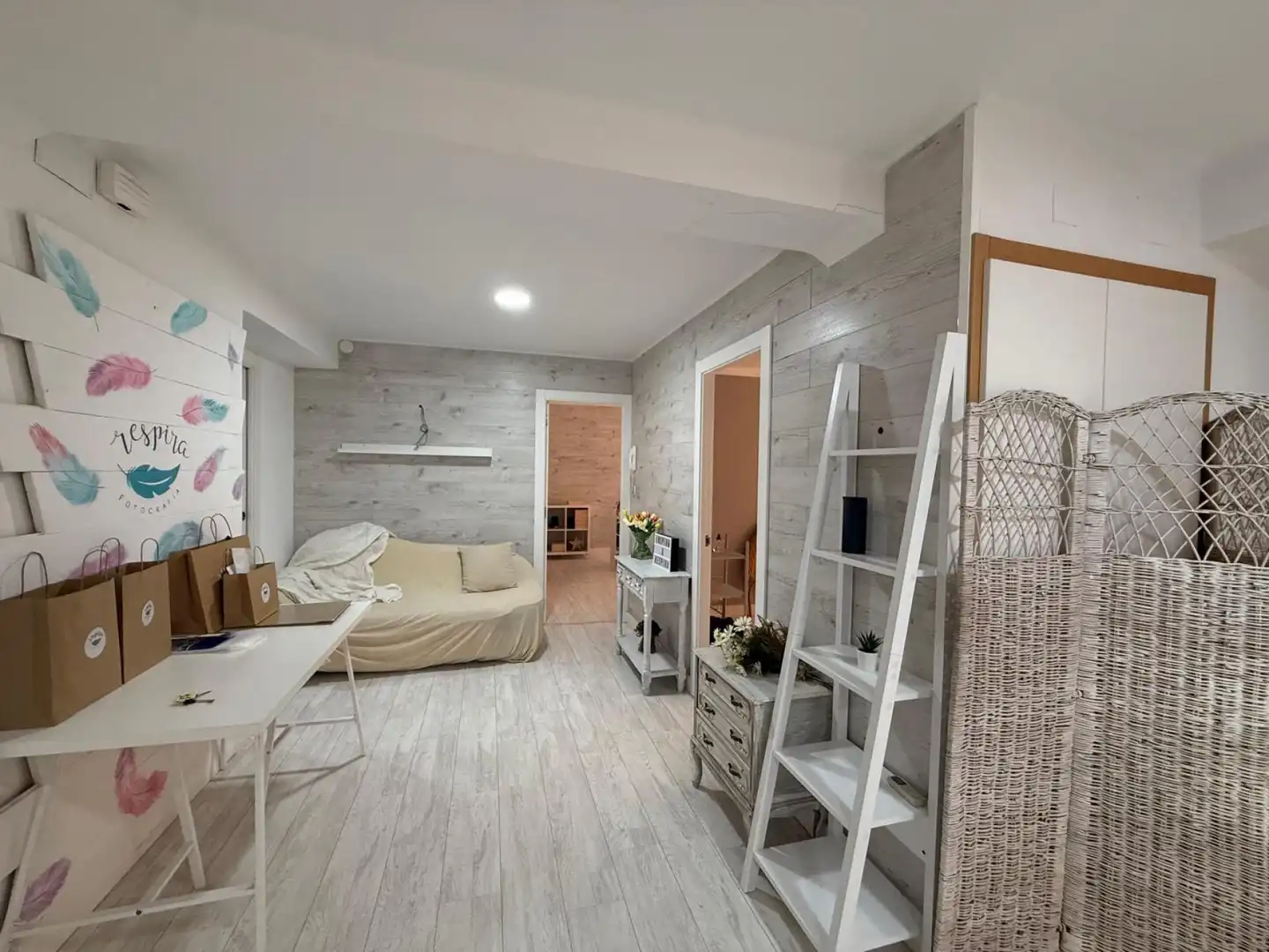 Sala d'estar de Oficina de lloguer en Olesa de Montserrat amb Aire condicionat i Calefacció