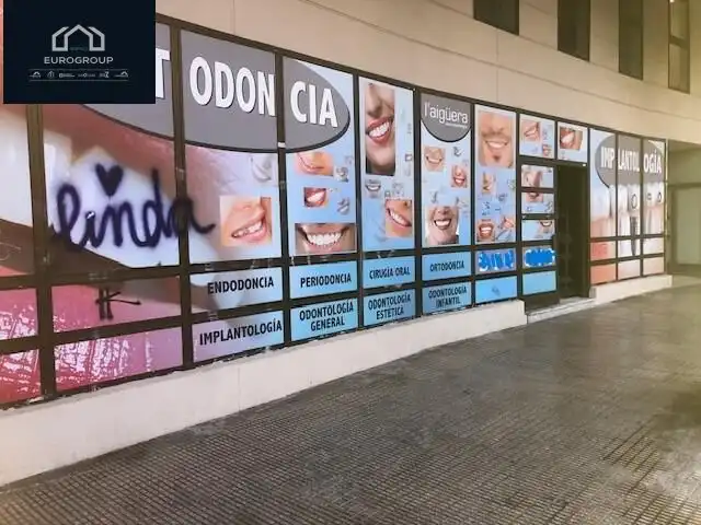 Local comercial en alquiler en Centro Urbano