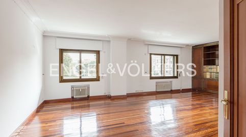 Foto 2 de Pis de lloguer a Nueva España, Madrid Capital