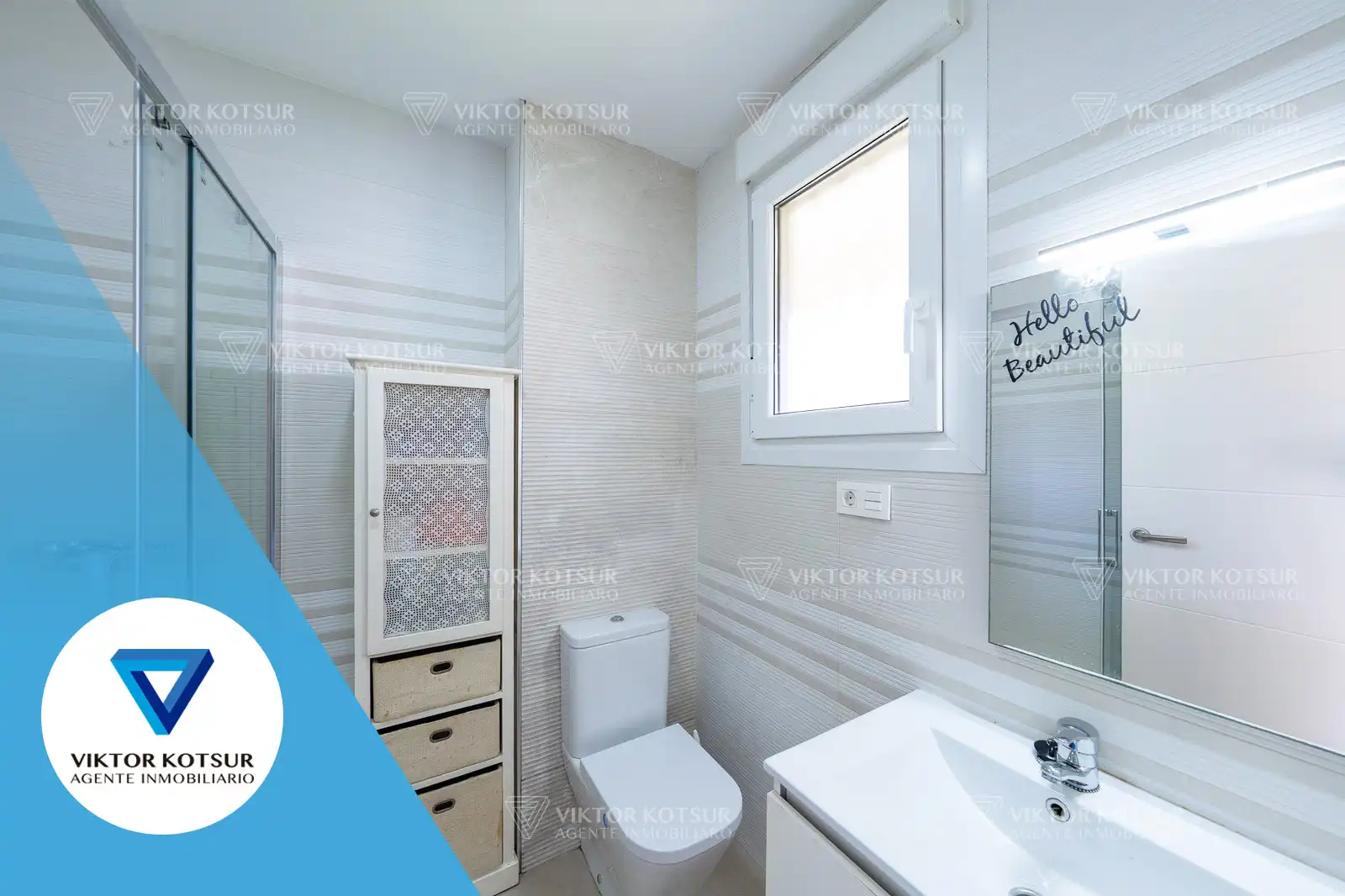 Bany de Apartament en venda en Roquetas de Mar amb Aire condicionat, Parquet i Terrassa