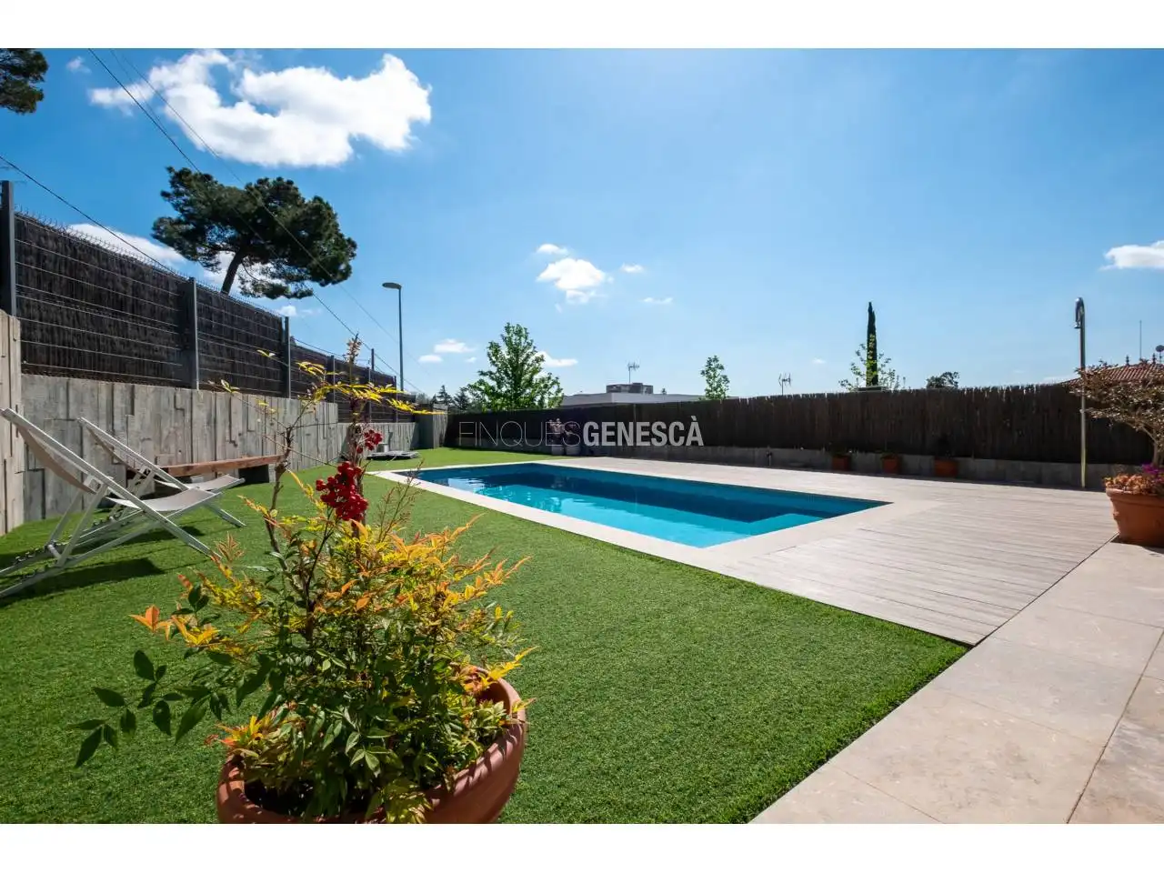 Piscina de Casa o xalet en venda en Matadepera amb Aire condicionat, Calefacció i Jardí privat