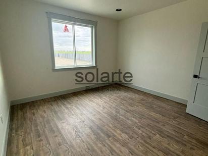 Bedroom of Flat for sale in L'Hospitalet de Llobregat  with Parquet flooring