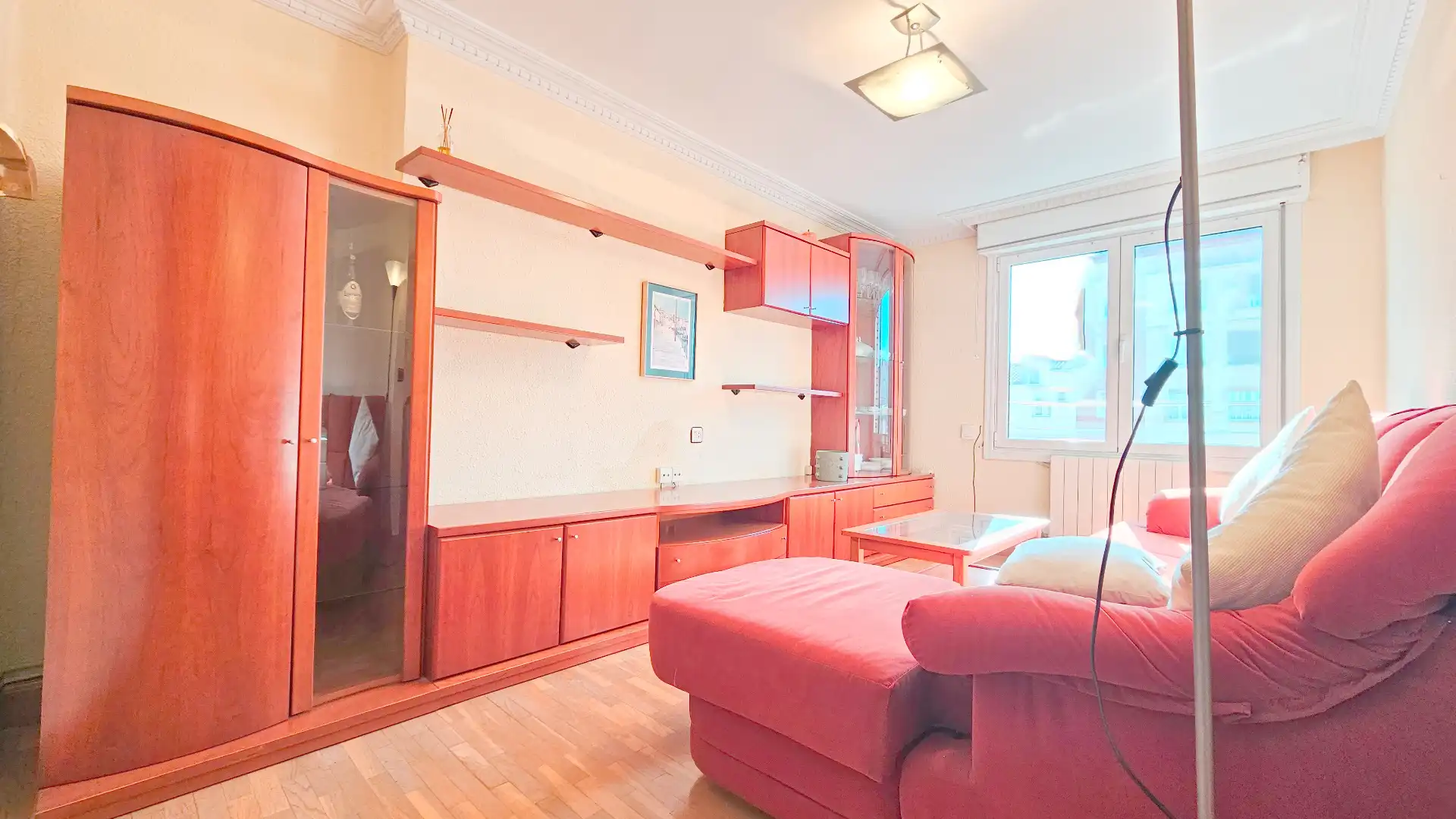 Bedroom of Flat for sale in Vitoria - Gasteiz  with Heating, Parquet flooring and Furnished