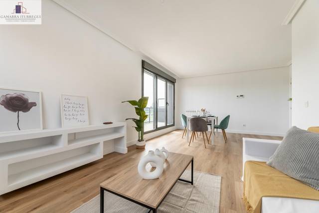 Ático en Venta en Calle VALCARLOS en Las Tablas