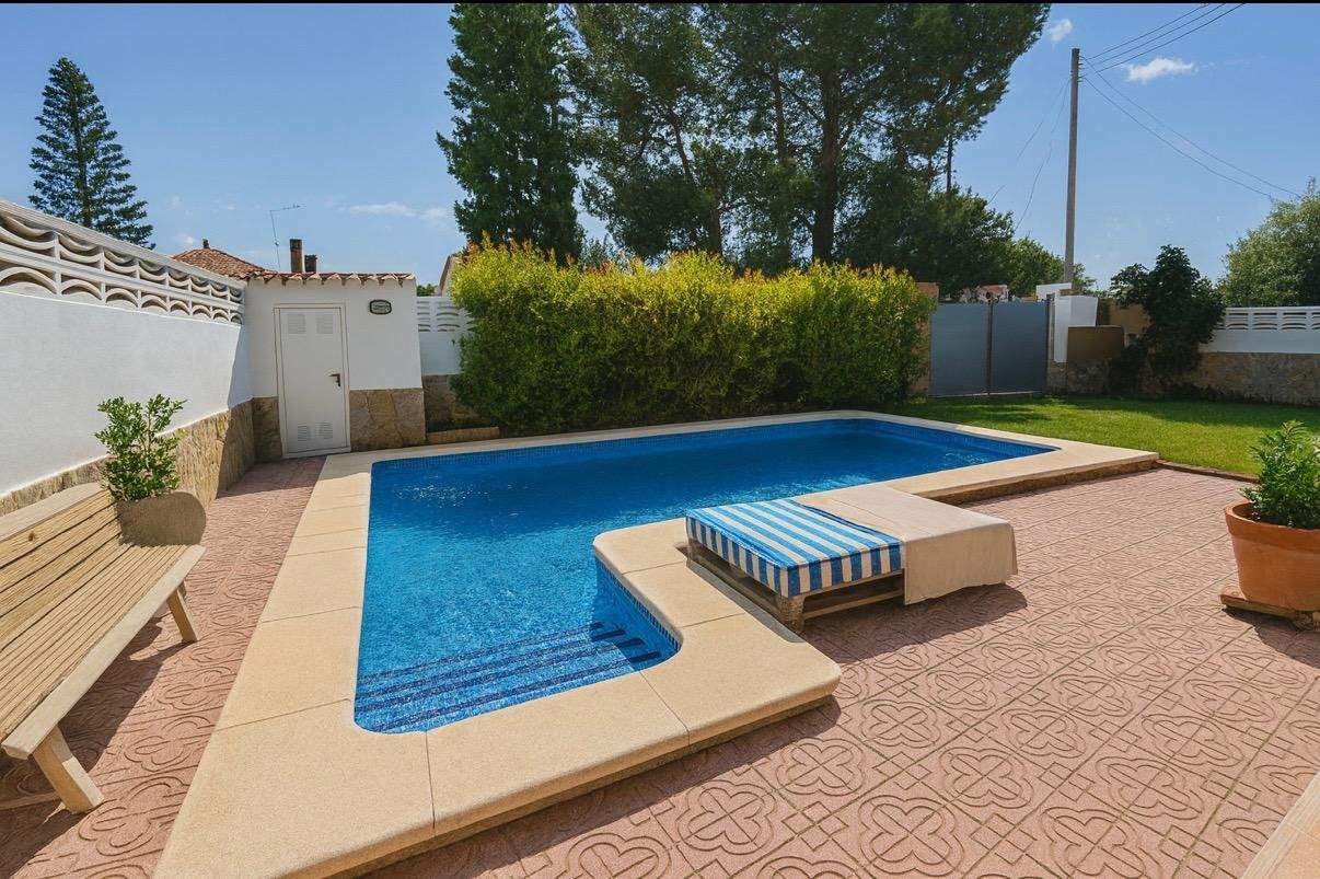 Swimming pool of House or chalet for sale in Llíria
