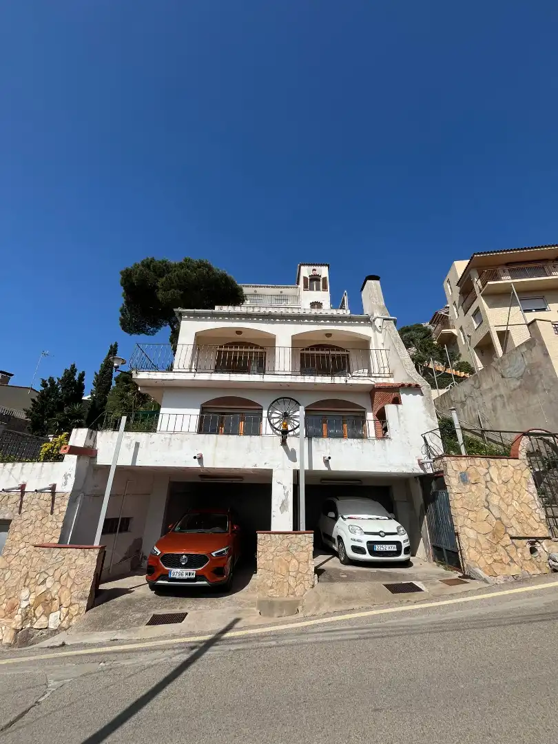 Vista exterior de Casa o chalet en venta en L'Estartit con Aire acondicionado, Jardín privado y Trastero