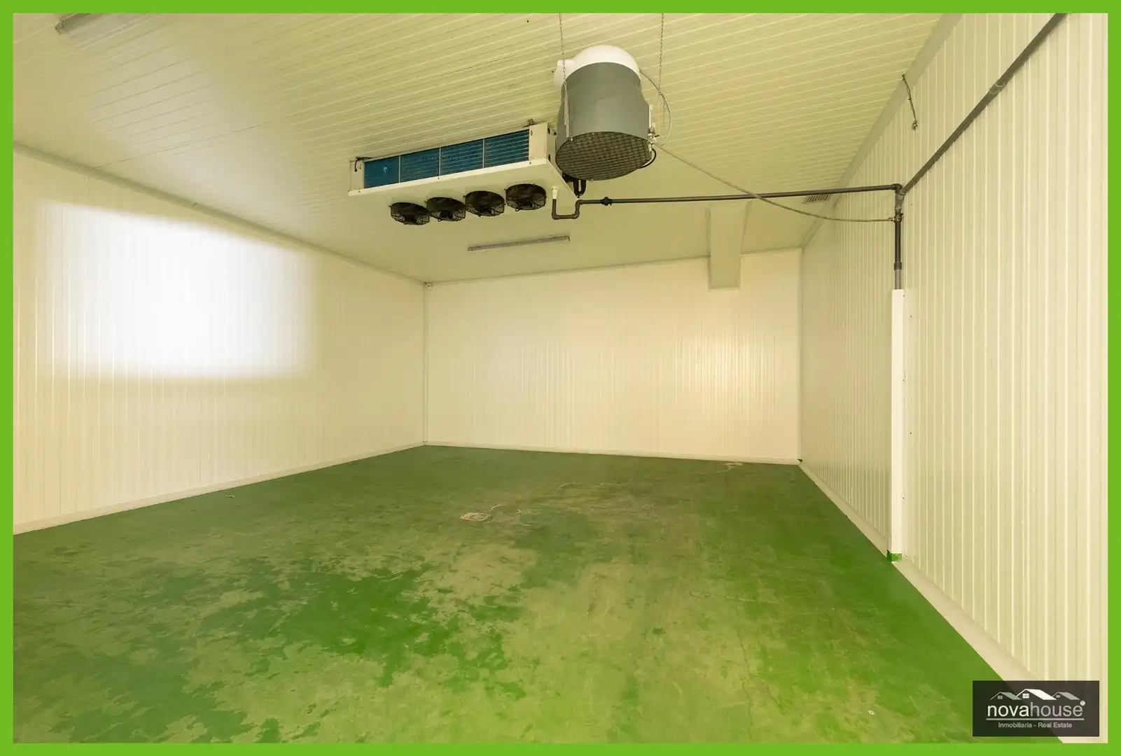 Nave industrial en venta en Málaga