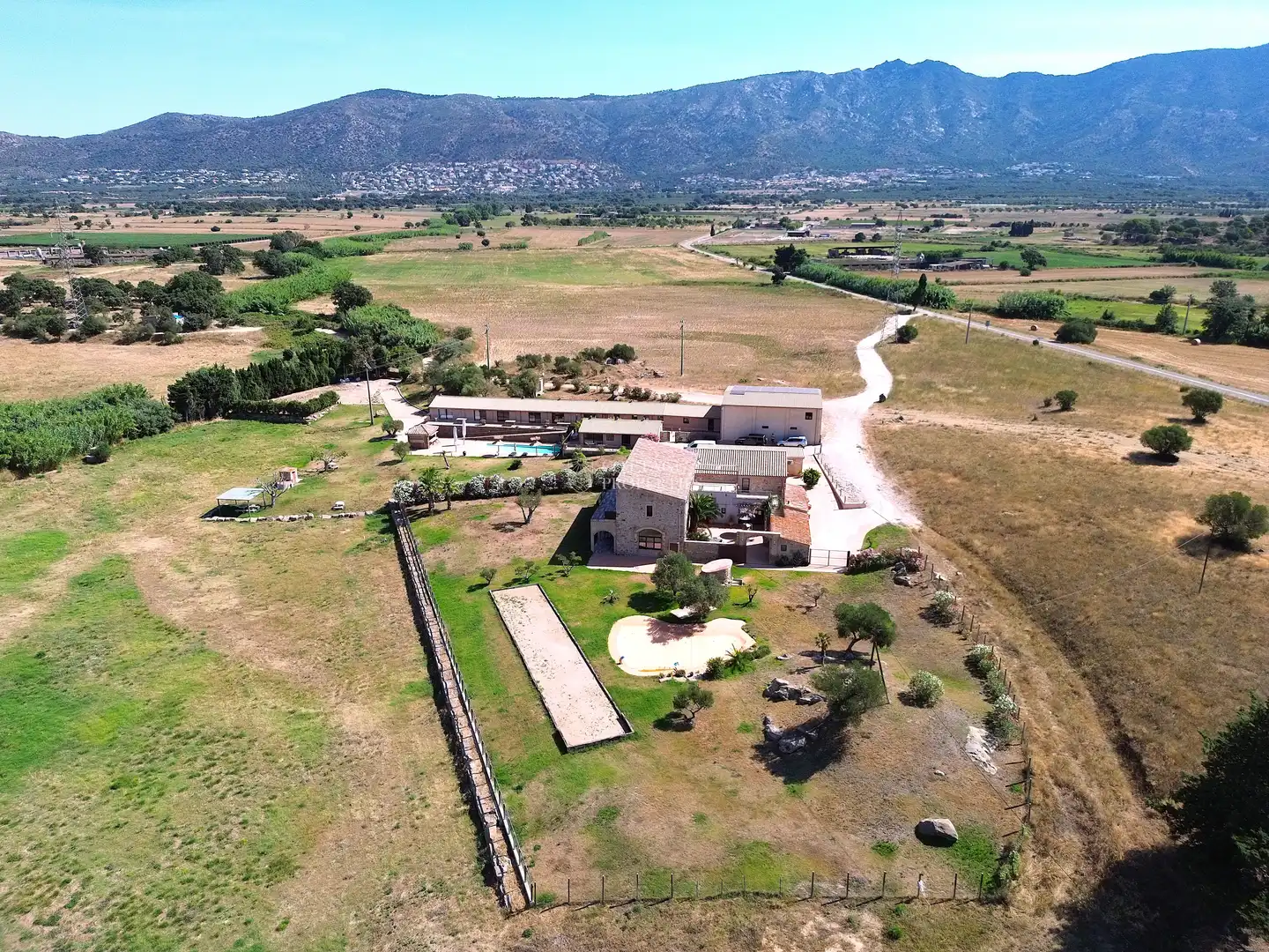Vista exterior de Finca rústica en venda en Roses amb Aire condicionat, Calefacció i Jardí privat