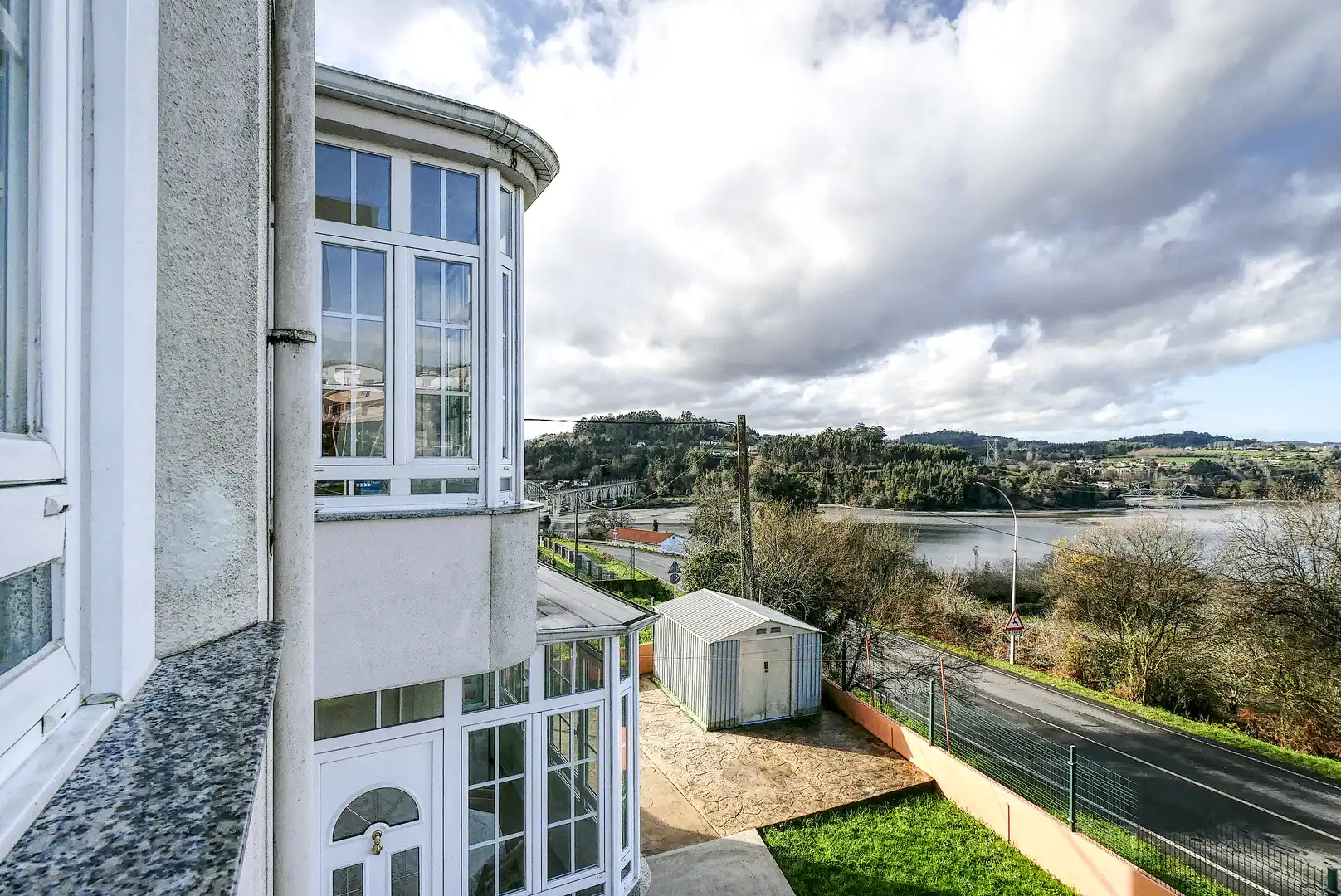 Vista exterior de Casa o chalet en venta en Bergondo con Calefacción, Jardín privado y Horno