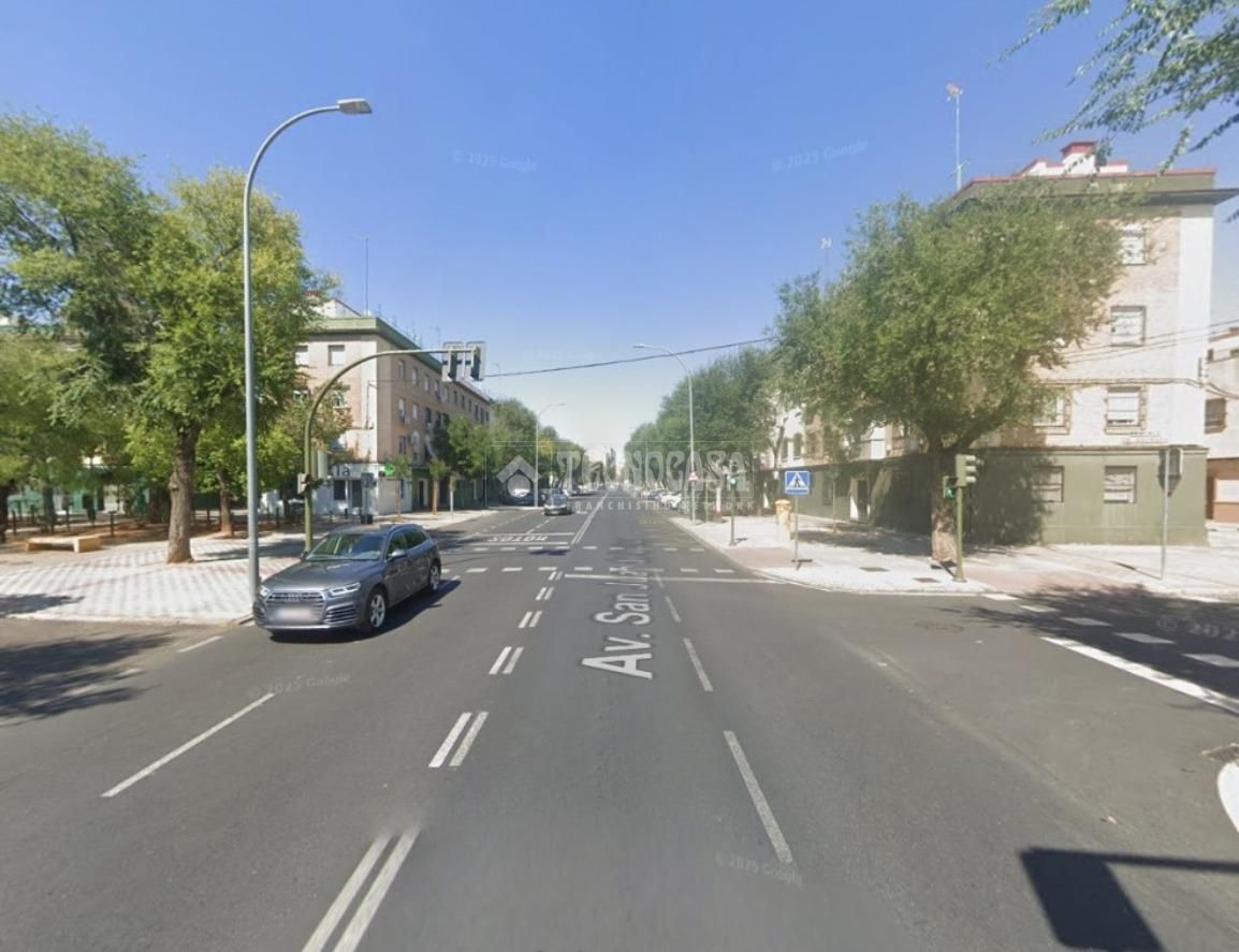 Exterior view of Flat for sale in  Sevilla Capital  with Air Conditioner, Heating and Furnished