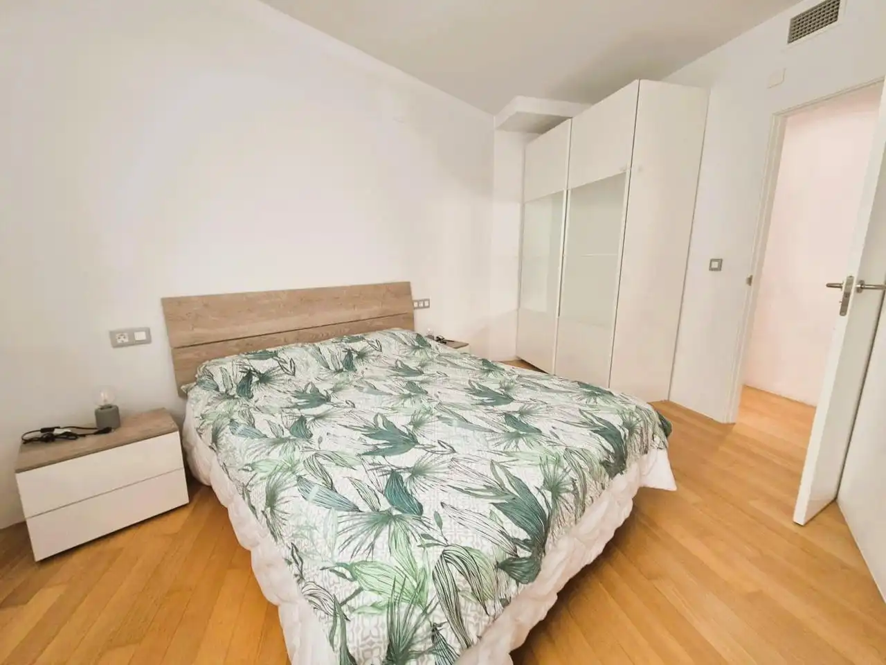 Piso con ascensor en venta en Calle Cienfuegos, imagen 3