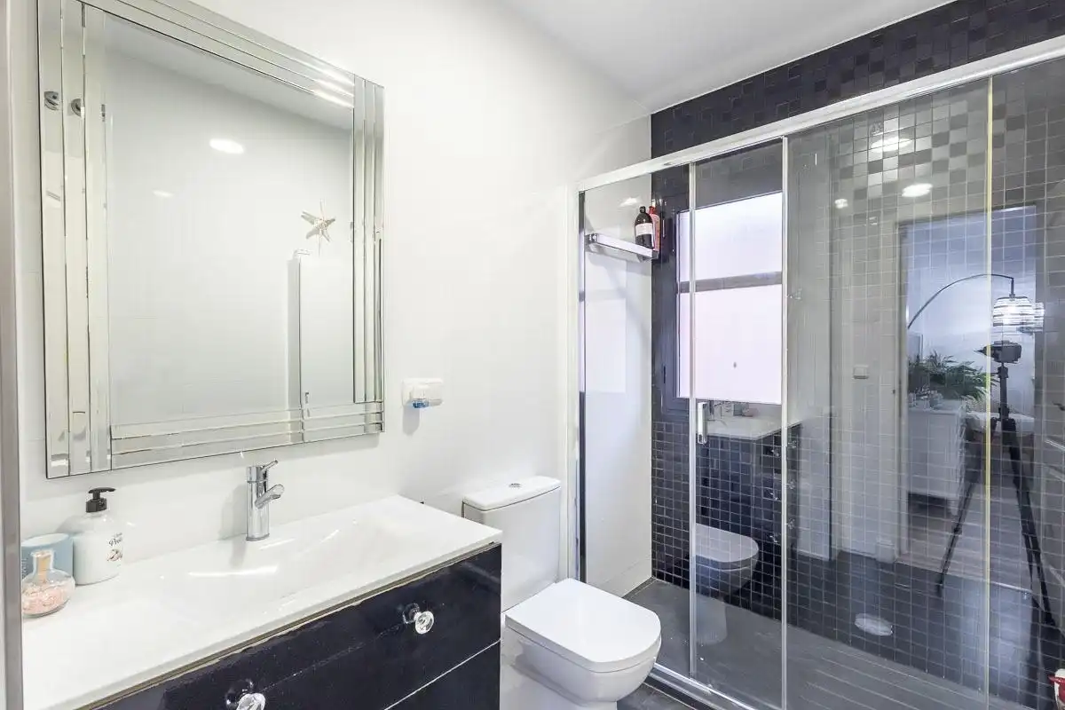 Baño de Casa adosada en venta en Motril con Terraza, Balcón y Piscina comunitaria
