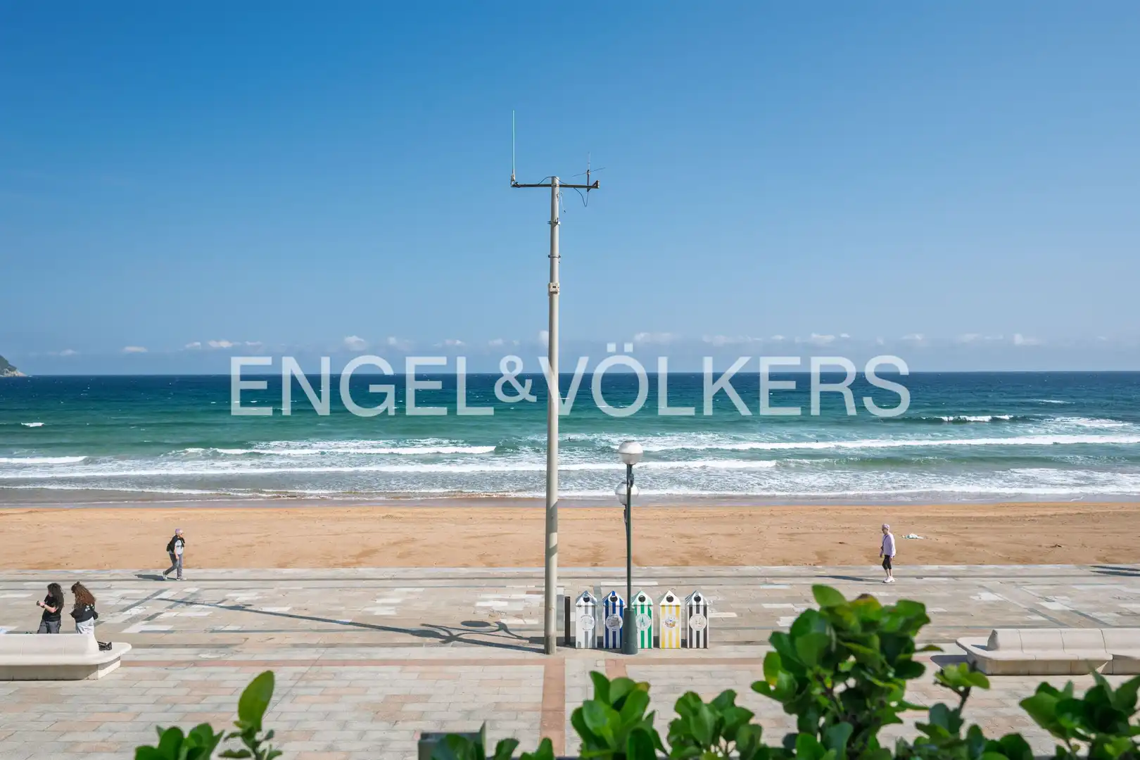 Vista exterior de Piso en venta en Zarautz con Calefacción, Parquet y Terraza