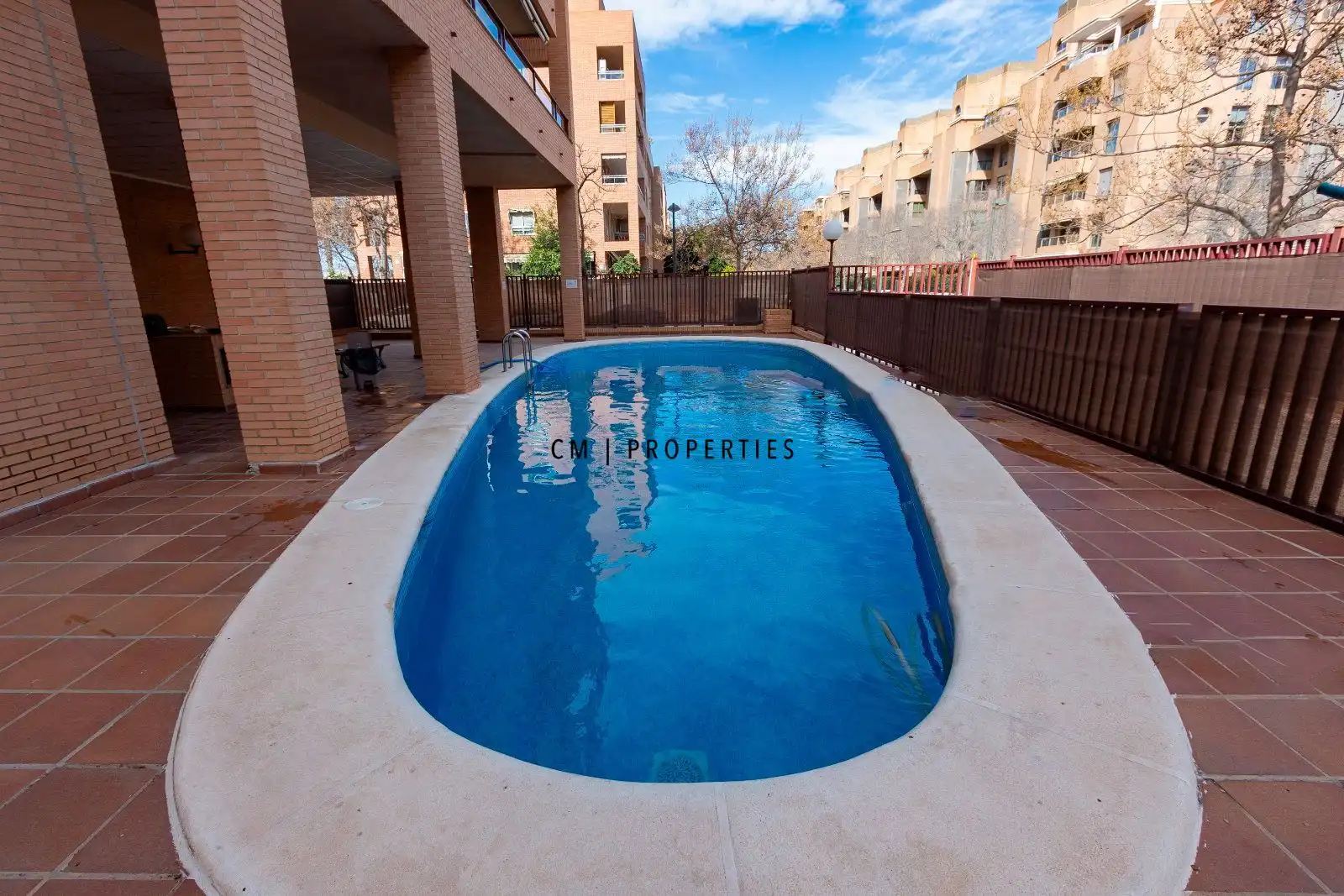 Piscina de Pis en venda en Valencia amb Aire condicionat, Calefacció i Terrassa