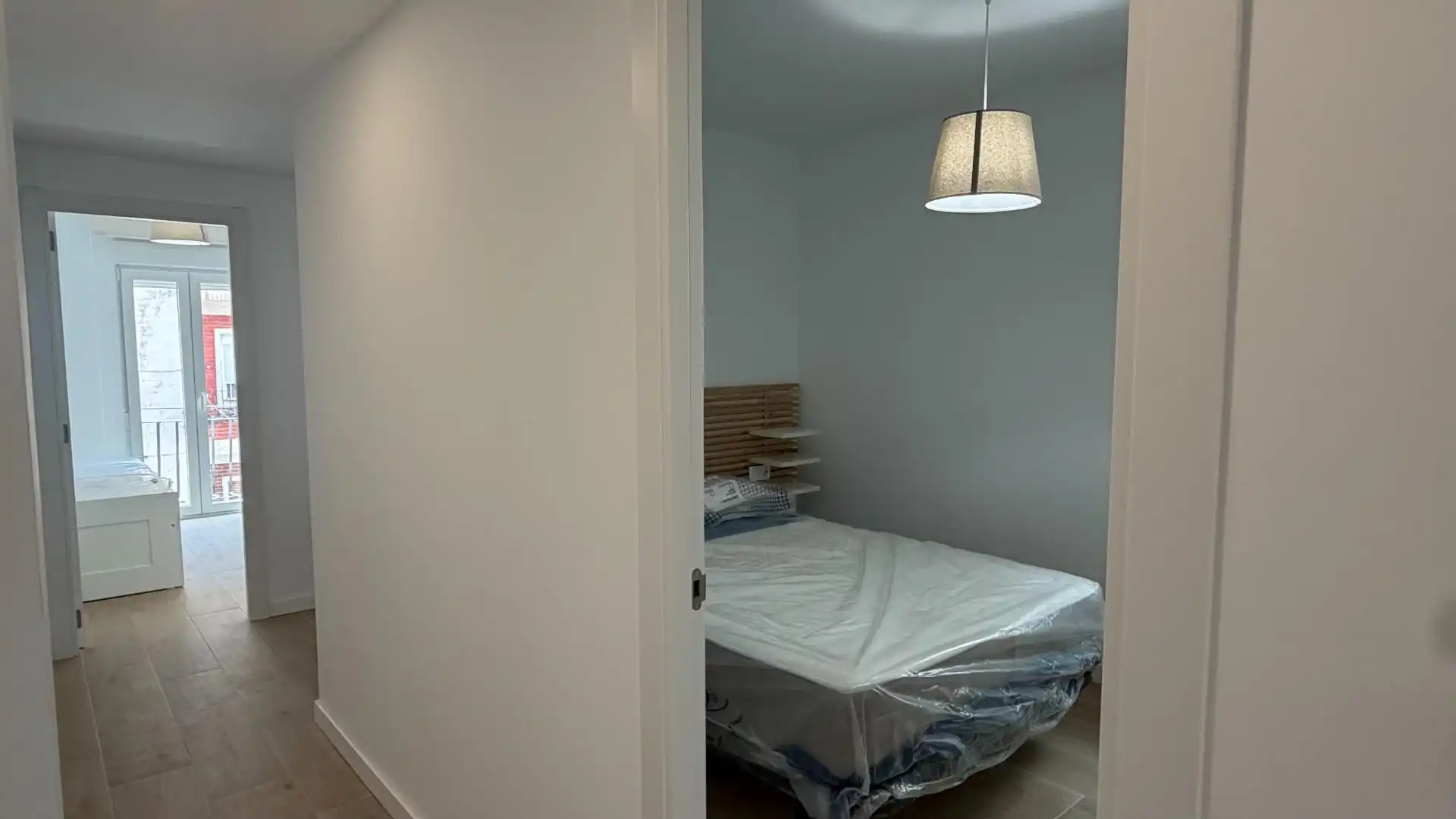 Dormitori de Apartament de lloguer en Valencia amb Aire condicionat, Calefacció i Moblat