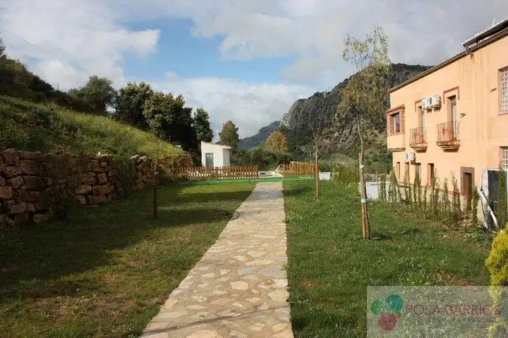 Jardí de Edifici en venda en Ronda amb Piscina comunitària