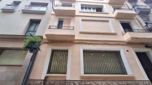 Vista exterior de Oficina en venta en Centre
