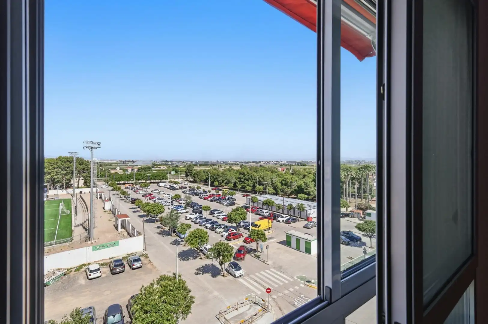 Vista exterior de Ático en venta en Catarroja con Aire acondicionado, Calefacción y Terraza