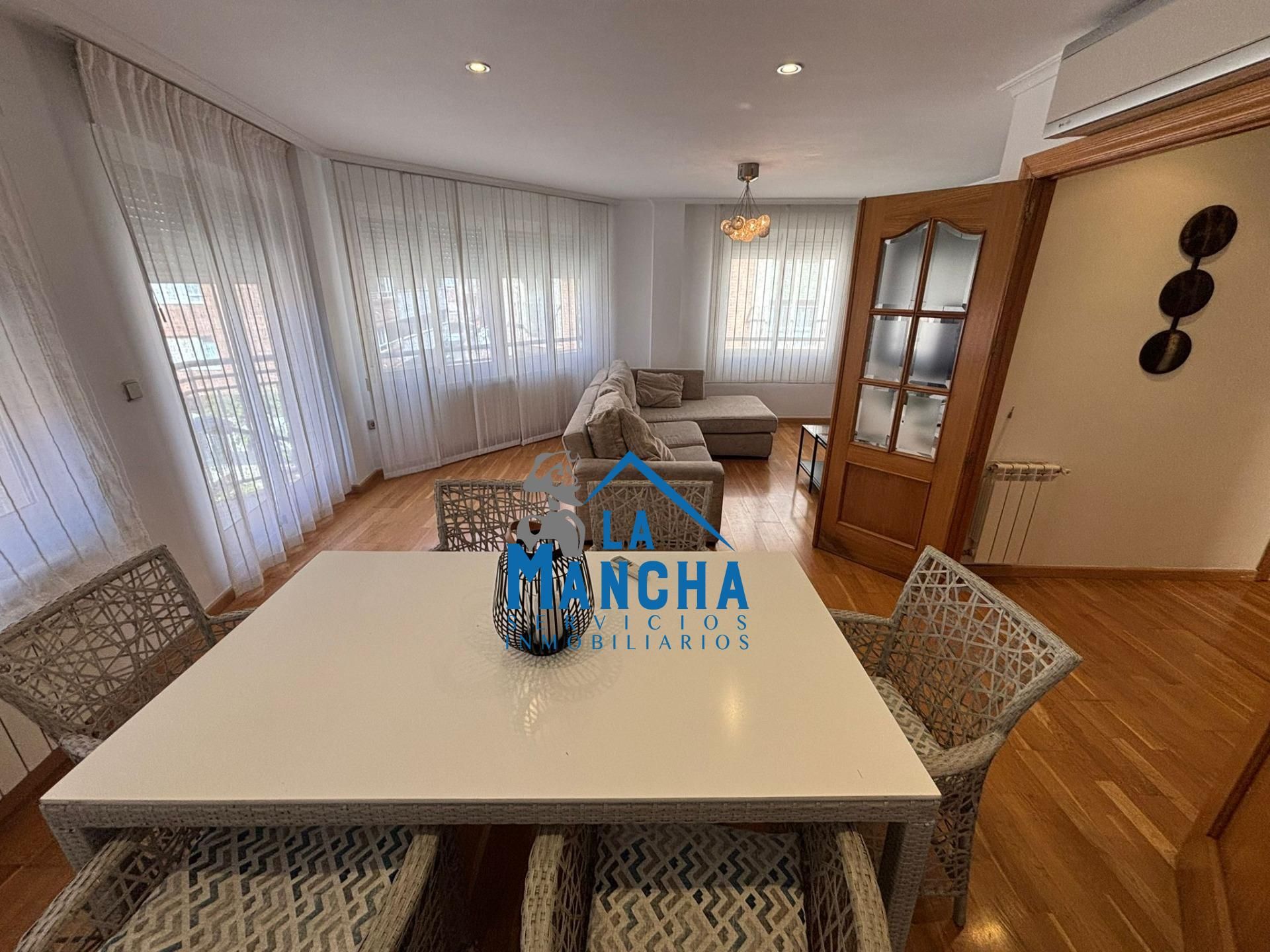 Exterior view of Attic for sale in  Albacete Capital  with Air Conditioner, Heating and Terrace