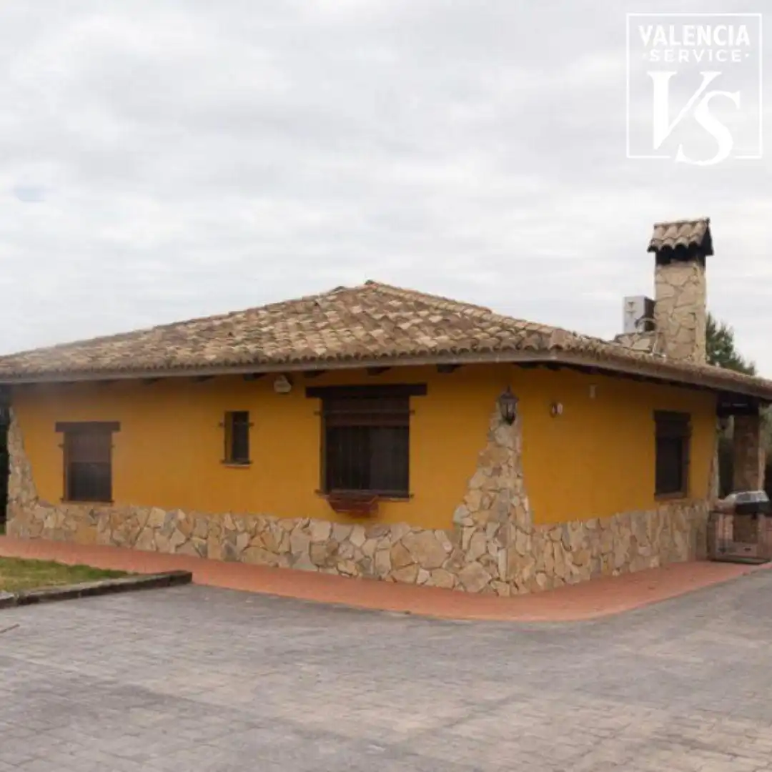 Vista exterior de Casa o chalet en venta en Náquera