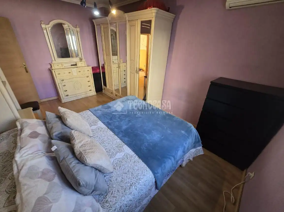 Habitación de Piso en venta en Madrid con Aire acondicionado y Calefacción