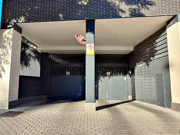 Posto auto singolo con ascensore in affitto a Calle de Ramón Rubial