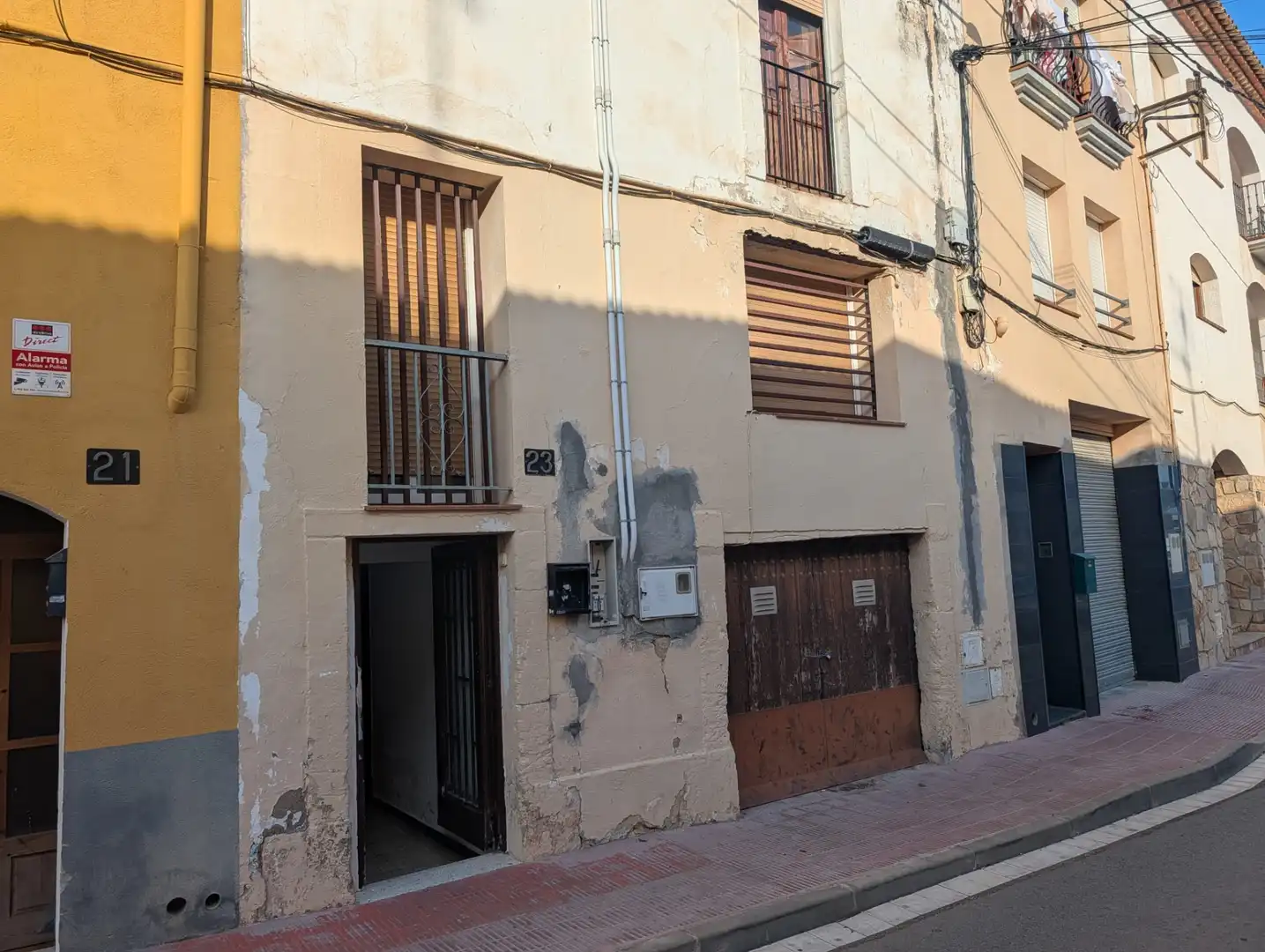 Außenansicht von Wohnung zum Verkauf in Roda de Berà mit Balkon