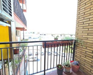 Balcony of Flat for sale in Xirivella  with Air Conditioner and Furnished