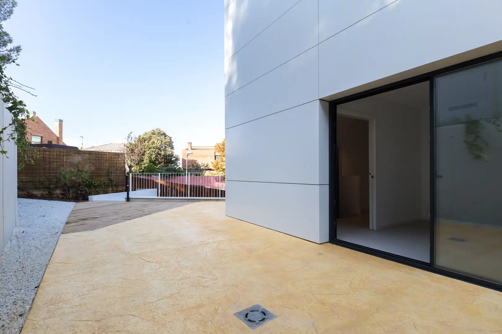 Vista exterior de Casa adosada de lloguer en Esplugues de Llobregat amb Aire condicionat, Calefacció i Terrassa