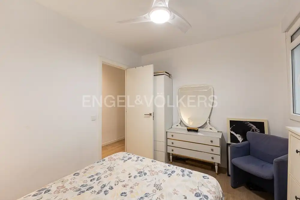 Bedroom of Flat for rent in Valencia  with Air Conditioner, Heating and Parquet flooring