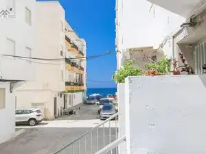 Vista exterior de Pis de lloguer en Almuñécar amb Aire condicionat, Terrassa i Moblat