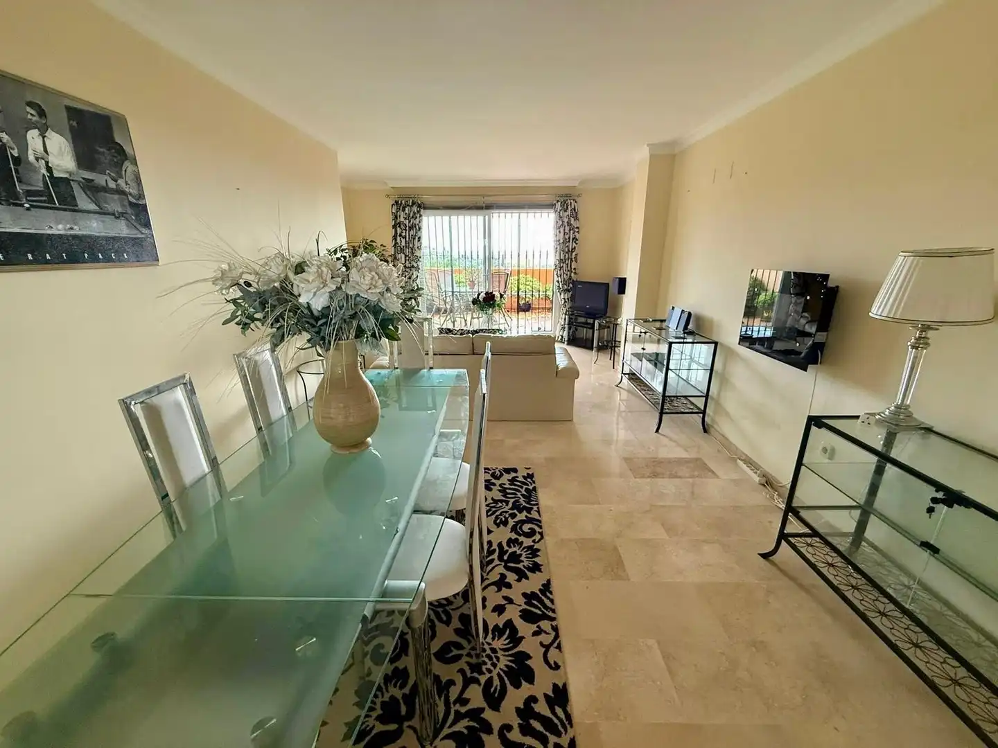 Esszimmer von Wohnungen zum Verkauf in Marbella mit Klimaanlage, Terrasse und Schwimmbad