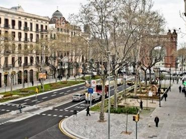 Residencial amb ascensor en venda a Eixample
