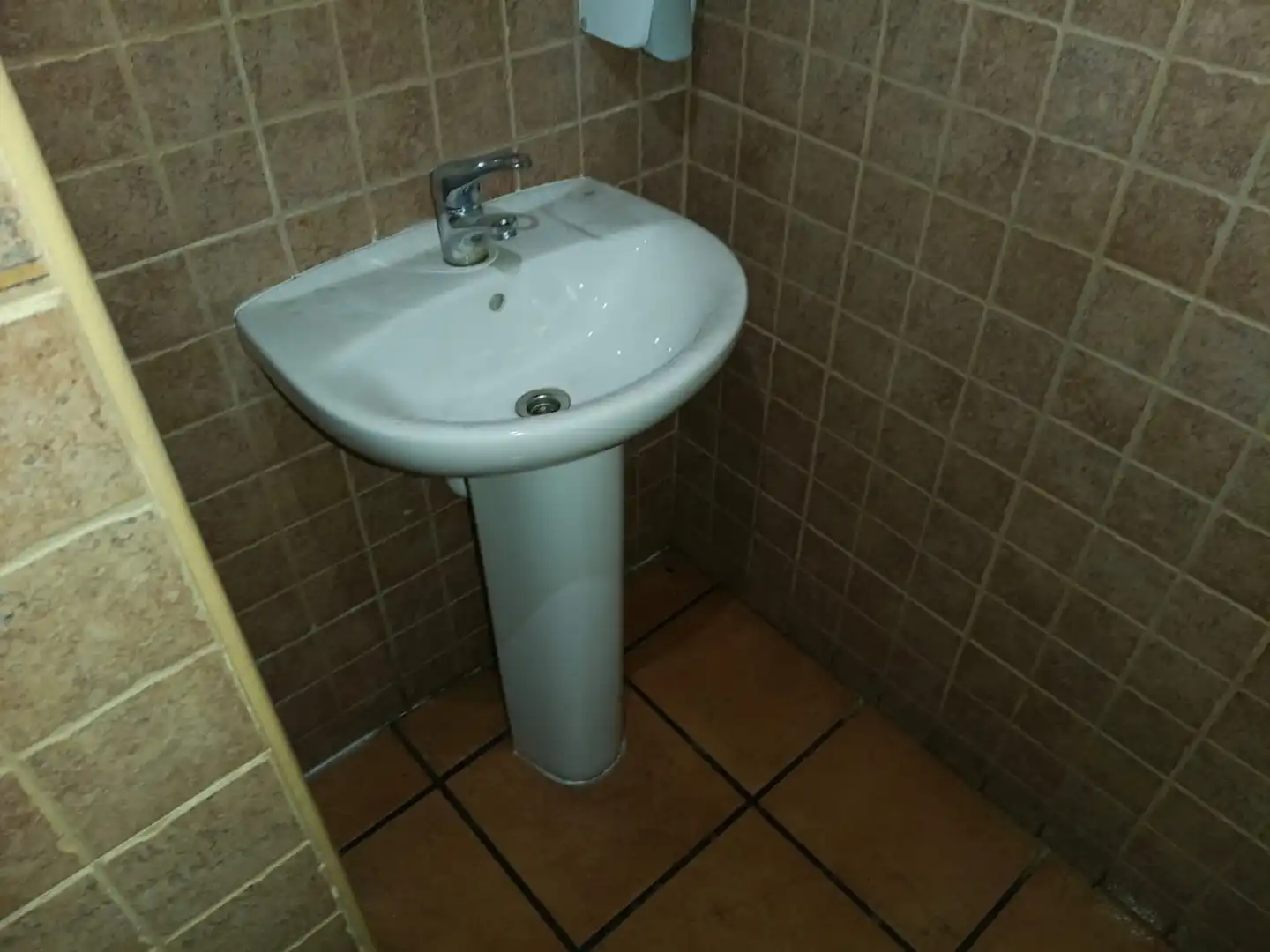 Badezimmer von Geschaftsraum zur Miete in Humanes de Madrid