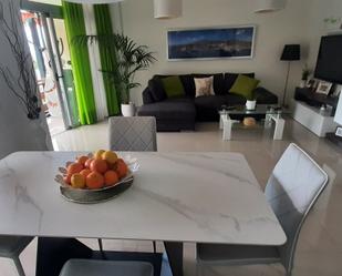 Menjador de Apartament en venda en Arona amb Terrassa i Piscina comunitària