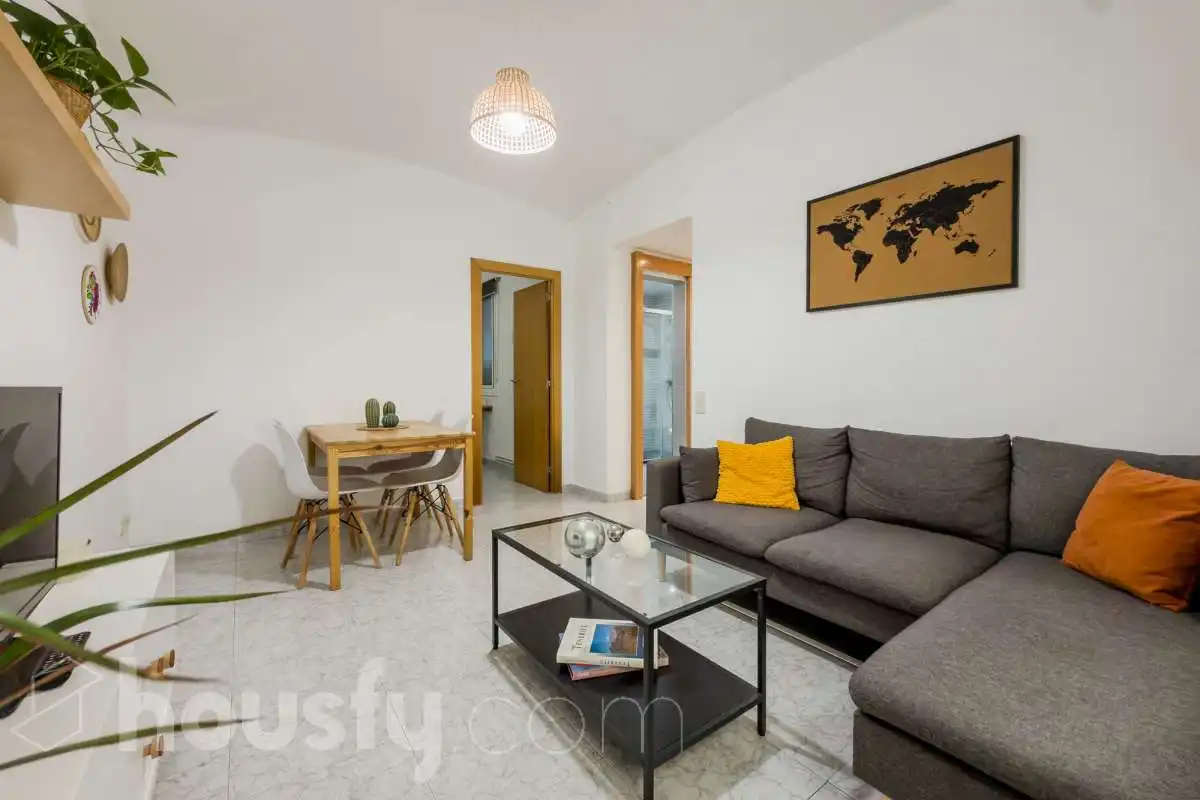 Sala de estar de Planta baja en venta en Barcelona con Aire acondicionado, Calefacción y Amueblado