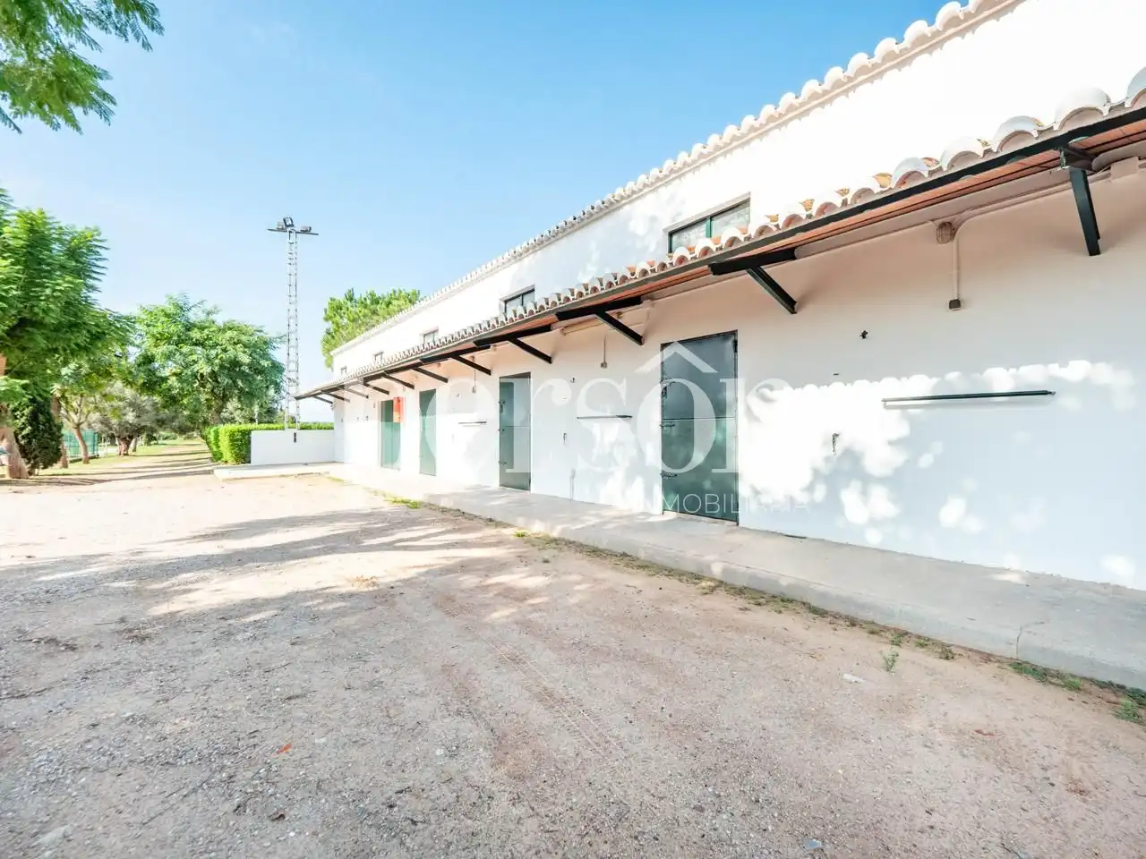 Vista exterior de Finca rústica en venda en Bétera amb Aire condicionat, Calefacció i Jardí privat